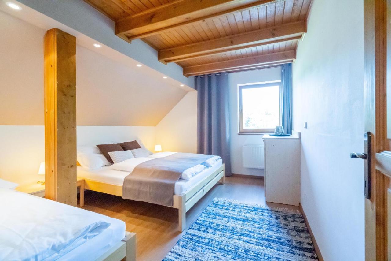Pod Milonovou Appartement Velké Karlovice Buitenkant foto