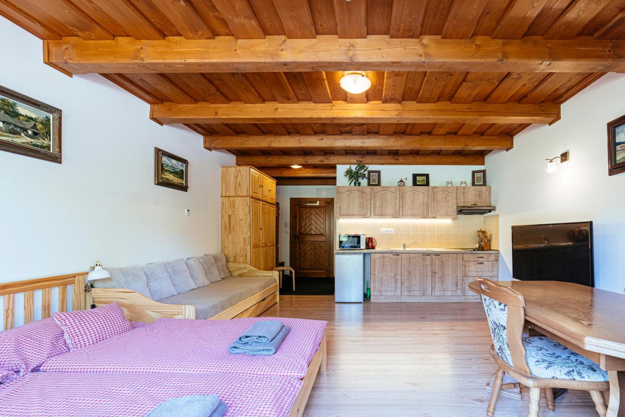 Pod Milonovou Appartement Velké Karlovice Buitenkant foto
