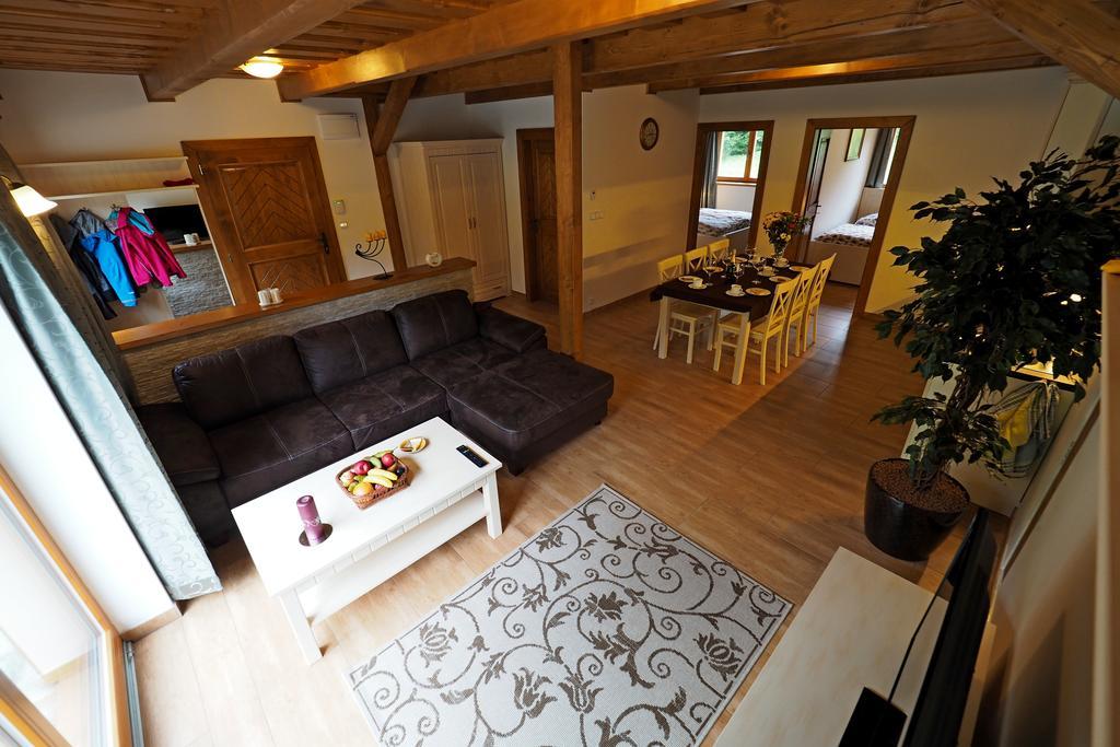 Pod Milonovou Appartement Velké Karlovice Buitenkant foto