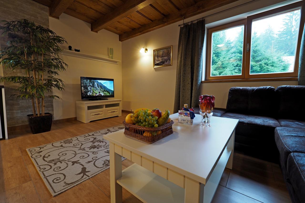 Pod Milonovou Appartement Velké Karlovice Buitenkant foto